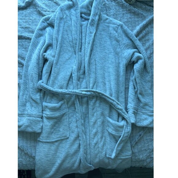 bath robe - Picture 1 of 1